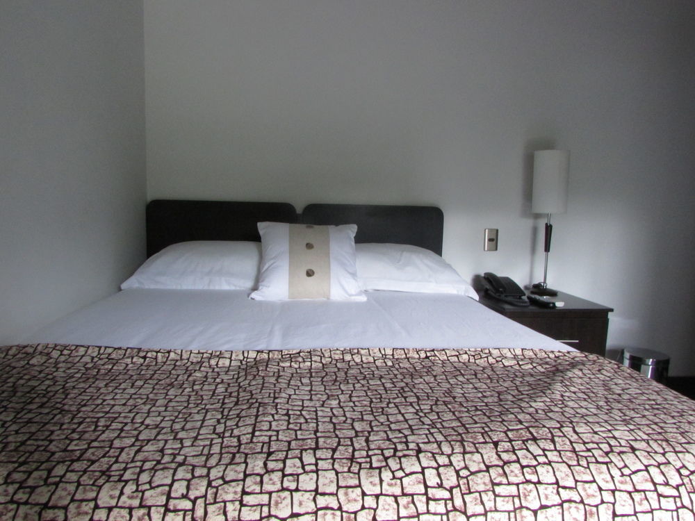 Hotel Calasanz Real Medellin Ngoại thất bức ảnh